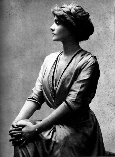 coco chanel photo jeune|real photo of coco chanel.